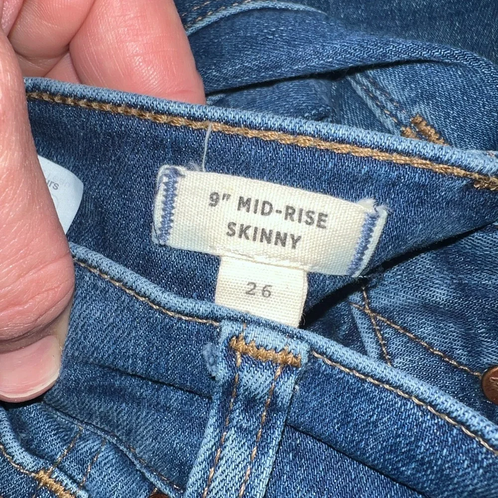 MADEWELL | Mid-Rise Skinny Jean - Picture 12 of 13